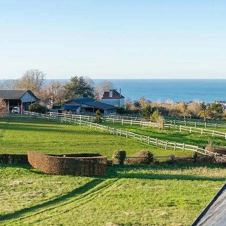 Apartment L'ecrin - Secluded Retreat - Golf & Racecourse