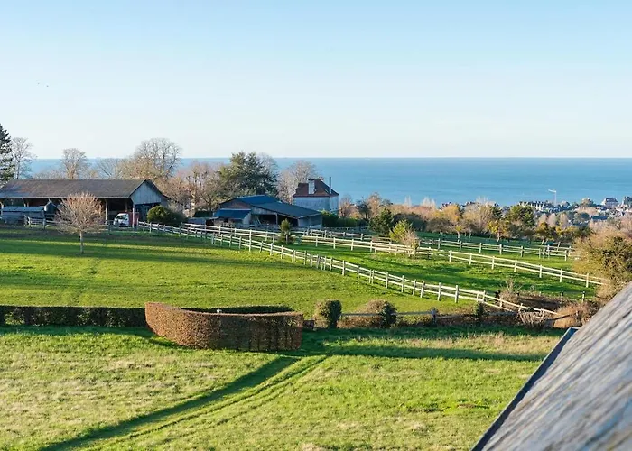 Apartment L'ecrin - Secluded Retreat - Golf & Racecourse