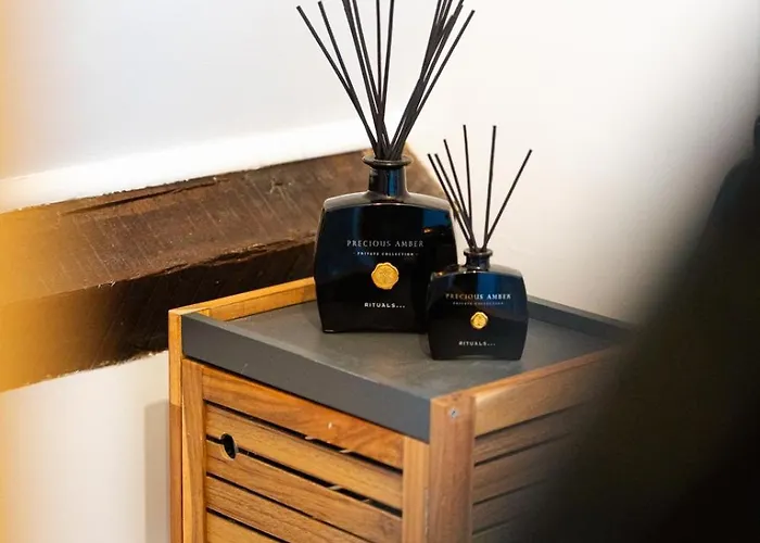 L'ecrin - Secluded Retreat - Golf & Racecourse Apartment *